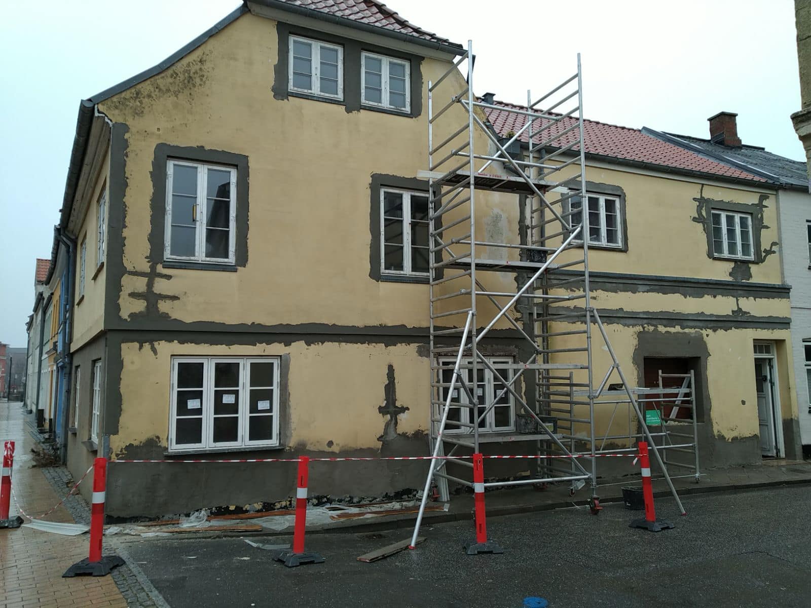 Facade under renovering